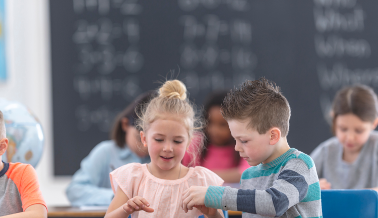 Zápisy do 1. tříd základních škol ve Dvoře Králové se konají mimořádně brzy