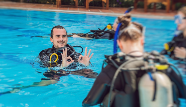 Dvůr Králové bude mít 40 metrů hluboký bazén. Bude nejhlubší v republice