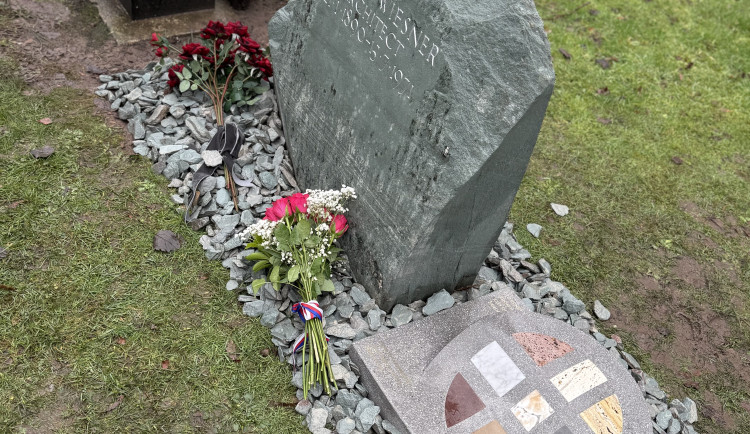 Architekt Wiesner navrhl palác Morava i krematorium. Teď má nový památník v Liverpoolu