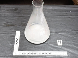 Razie na jihu Moravy. Celníci našli drogy, zakázané střelné pero i kradená elektrokola