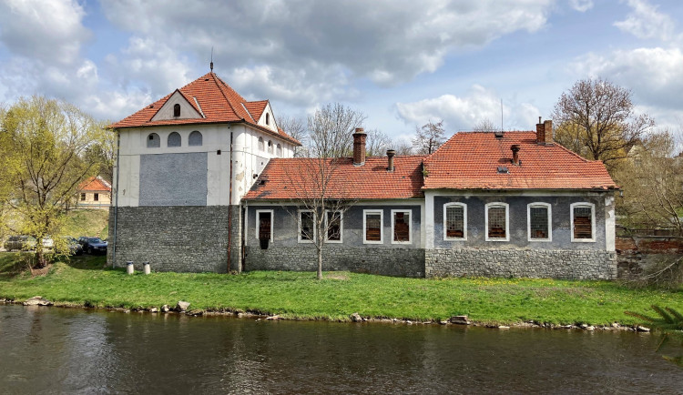 Moravský Krumlov bude mít první nákupák, ve stejných místech dřív bývala jatka