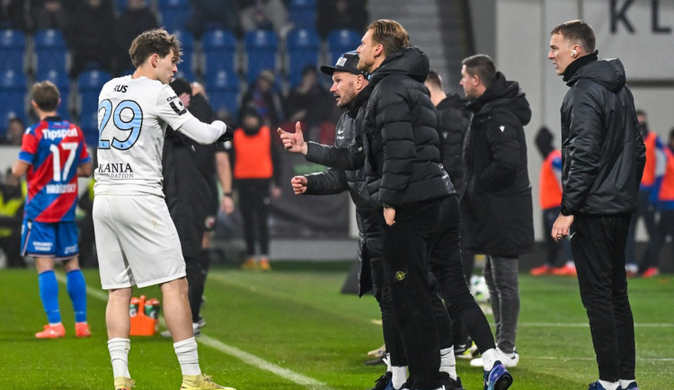 Laciné góly, podprůměrné výkony. Trenér Slovanu Kováč byl po Plzni naštvaný