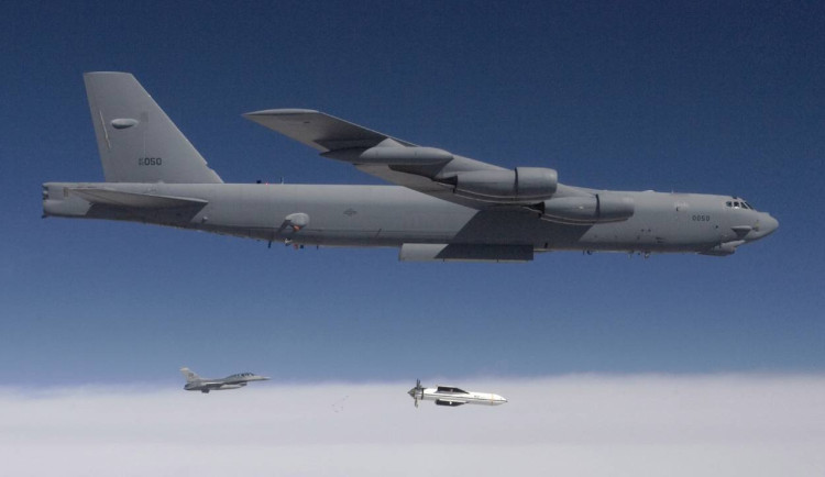 Po „Půlnočním úderu“ doplnění arzenálu: USA chtějí nové hlubinné pumy