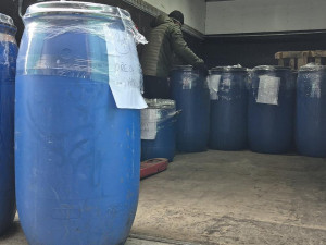 FOTO: Muž z Kyjovska pálil alkohol načerno. Hrozí mu až desetimilionová pokuta