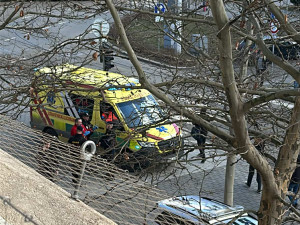 Na univerzitě v centru Brna se sesypal student, chtěl si ublížit. Zasahovala policie