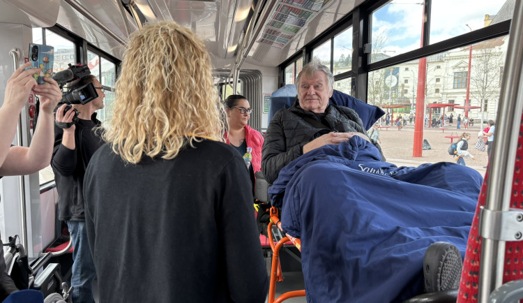 Pan Ladislav v šalině.