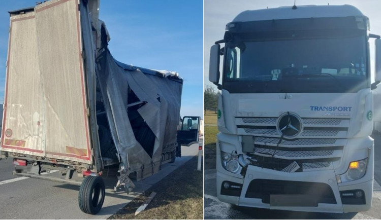 Na dálnici se po nehodě tří kamionů vysypaly pneumatiky, viník měl 0,64 promile