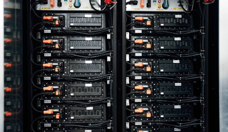 Tesla Energy Group má nového partnera pro bateriová úložiště