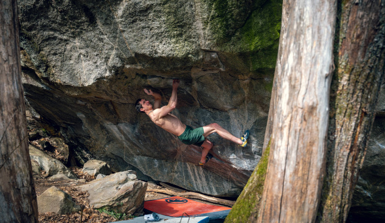 Adam Ondra přepsal historii. Lezec předvedl extrémní výkony na italských skalách