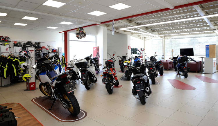 Jak vybrat motorku? Autoelegance Brno poradí s výbavou i financováním