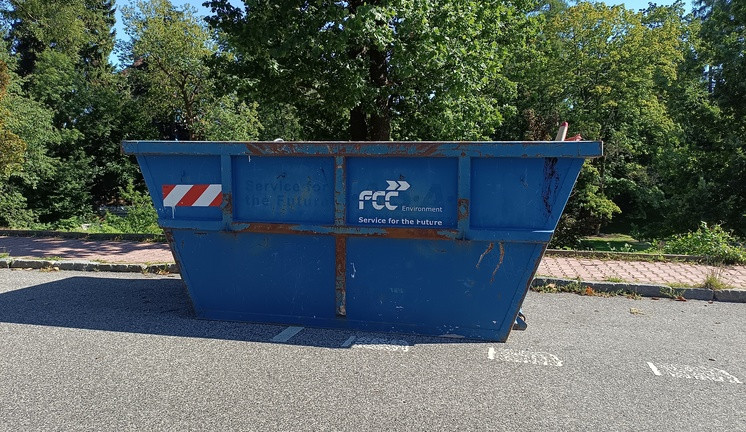 Jarní úklid v Liberci začne na Velikonoční pondělí, město rozmístí kontejnery na objemný odpad