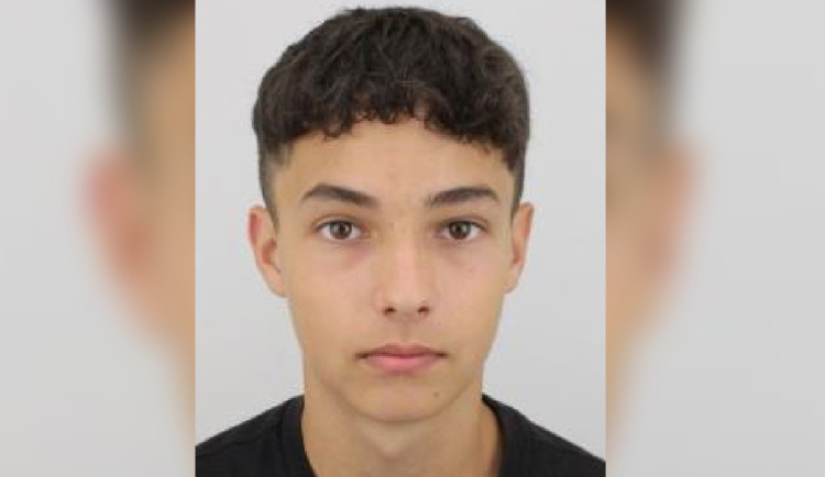 Policisté pátrají po šestnáctiletém mladíkovi z Břeclavska. Může být v Brně
