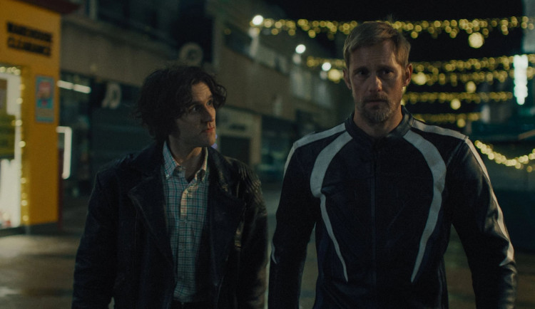 RECENZE: Obejmout muže a projezdit s ním noc. Motorkářská gay romance je konečně v kinech