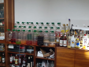 Znojemské bary podle celníků nabízely pochybný alkohol. Běžná praxe, míní majitel