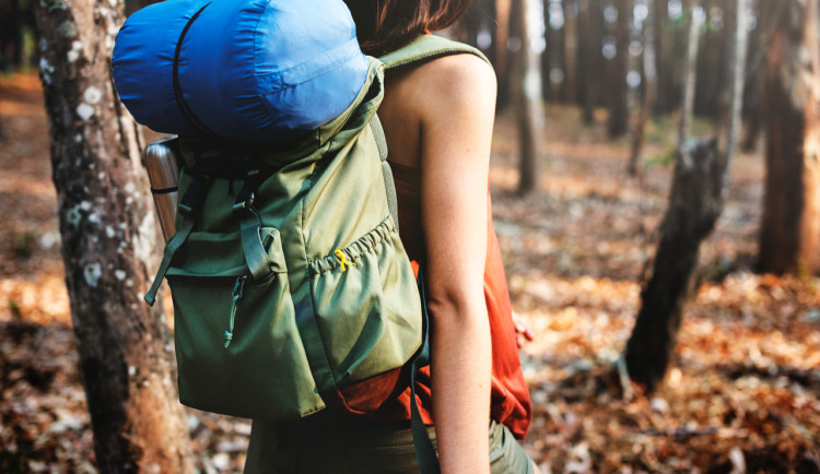 Výlet do přírody bez zbytečných starostí: Co nesmí chybět v batohu?