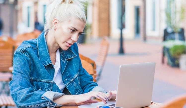 Mzdy v Jihomoravském kraji rostou. Jaké obory táhnou statistiku a jaká je realita