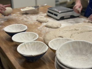 Vilém a Tomáš pekli první bagety v garáži. Teď jejich pečivo milují Brňané i Pražané