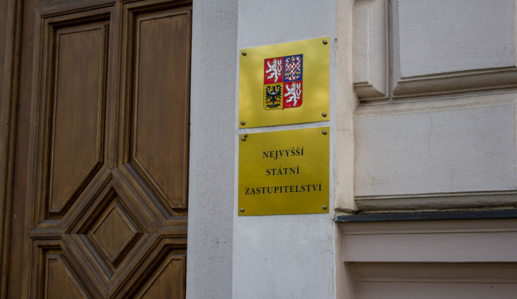 V Brně běsní státní zástupce. Dostal se do křížku se strážníky, pak napadl nadřízené