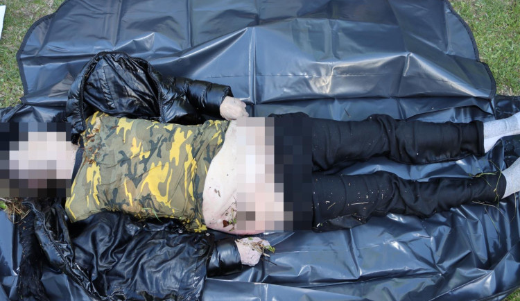 Řeka vyplavila tělo ženy. Policie neví, o koho jde, žádá o pomoc veřejnost