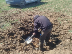 V lese na Vyškovsku si muž nafotil podezřelé předměty. Byly to nevybuchlé granáty