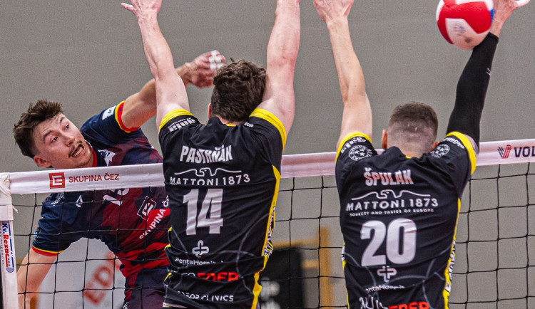 Volejbalisté Karlovarska mají čtvrtý titul, v pátém finále porazili Lvy 3:0