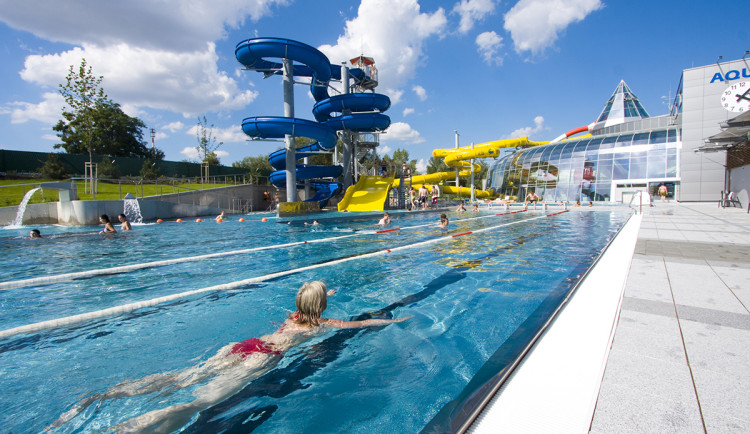 Letní koupání v Olomouci podraží, bazén i akvapark nabídnou příjemnější prostředí