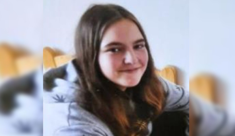 Patnáctiletá dívka z Brněnska se nevrátila domů. Hledají ji policisté