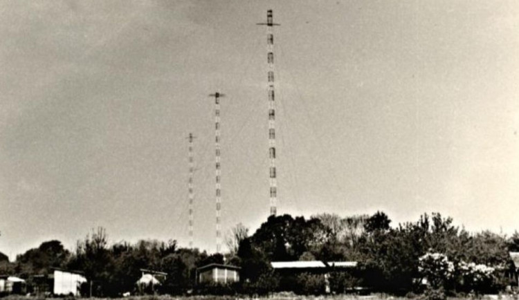 Radiové středisko u Litovle rušilo Hlas Ameriky a Svobodnou Evropu. Možná zde bude památník