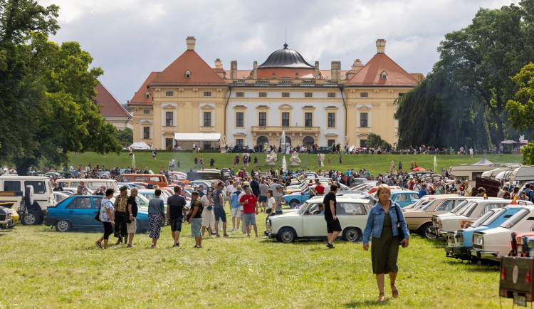 Veteranfest Slavkov nabídne legendární vozy i atmosféru minulého století.