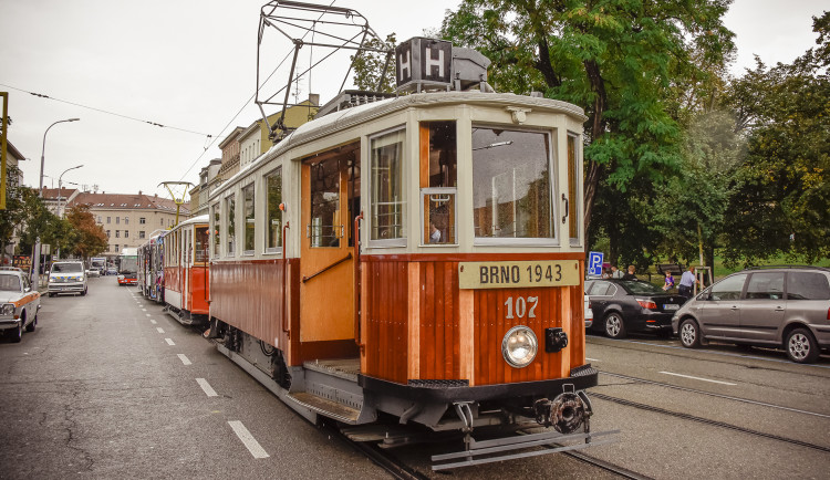 Cestující v Brně se o víkendech svezou retro šalinami a trolejbusy