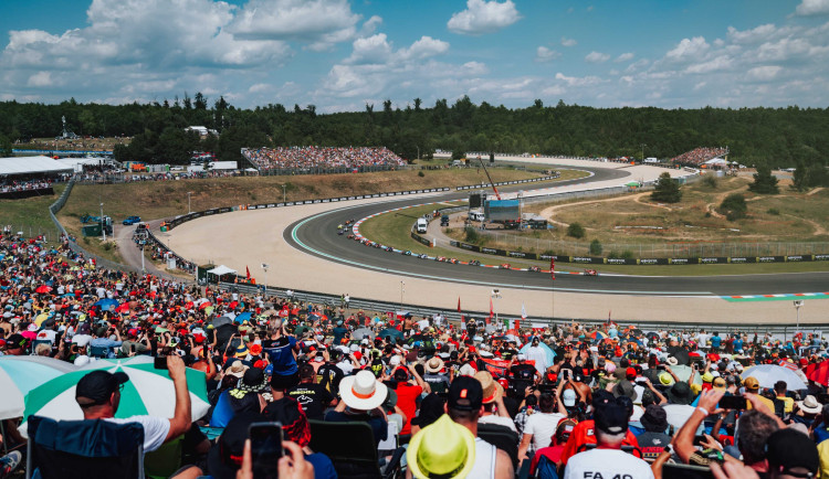 Grand Prix je opět v Brně. Uzavírky nebudou, jenom posílené spoje