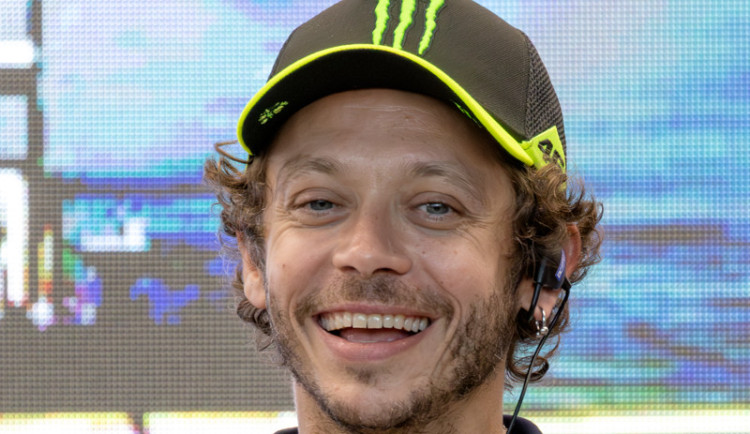 Valentino Rossi dorazil do Brna. Legendární Ital bydlí přímo na okruhu a fandí svému týmu