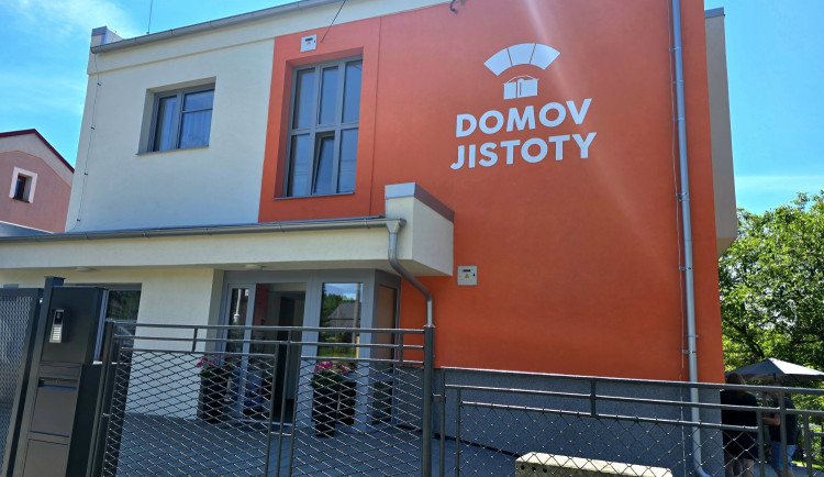 Kraj za 19 milionů proměnil rodinný domek v Bohumíně v nové chráněné bydlení
