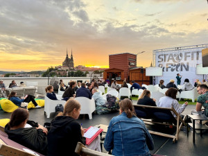 Střecha Vaňkovky v létě ožije. Stay FIT & FUN nabídne tanec i kulturu