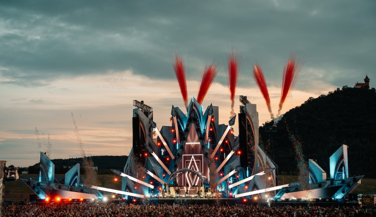 Světové hvězdy míří do Mostu. Let It Roll odhalil nejambicióznější program