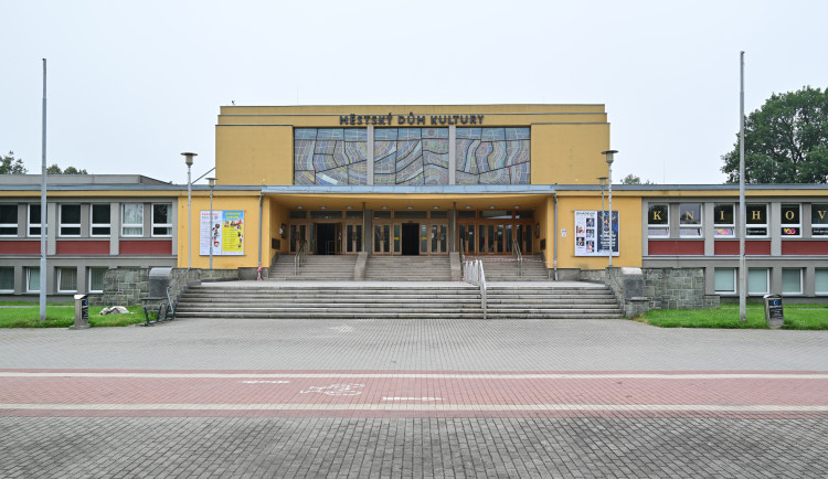 Karviná modernizuje dům kultury. Rekonstrukce míří do finále