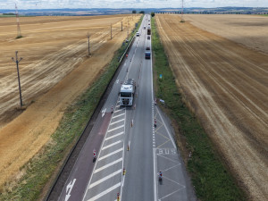 Dopravní omezení na Vyškovsku. Silničáři opravují povrchy i křižovatku