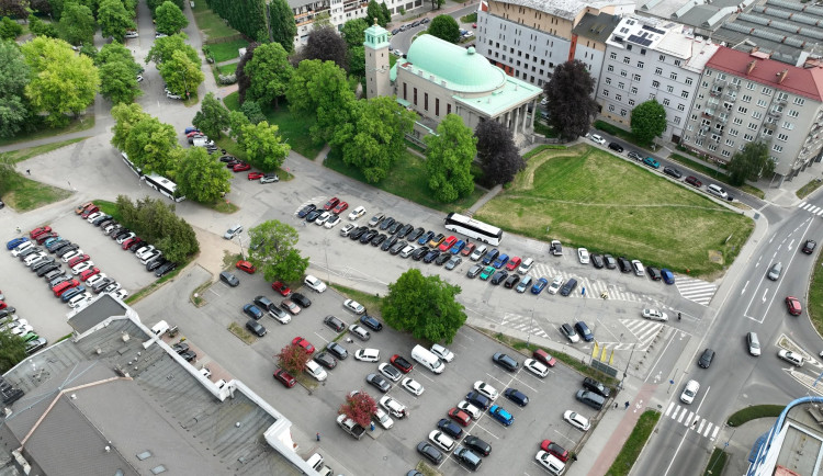 Bouře na sítích a kompromis pro víkendové parkování v Olomouci? Komise navrhuje výjimky