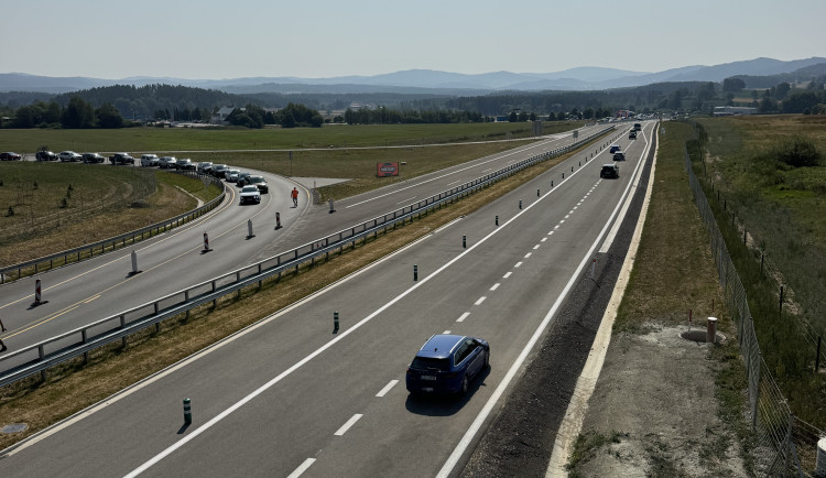 Další část D3 je otevřená. Obyvatelům Dolního Dvořiště uleví od kamionů