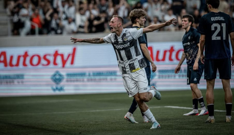 Pozor na lístky z bazaru. FC Hradec část vstupenek na Besiktas zneplatnil