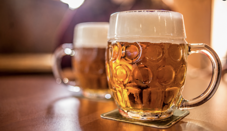 Data Rohlíku: Češi pořád sázejí na ležák, ale nejrychleji roste nealko pivo