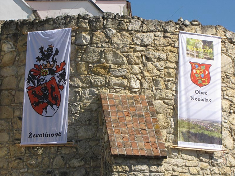 Vlajky nosislavských předků