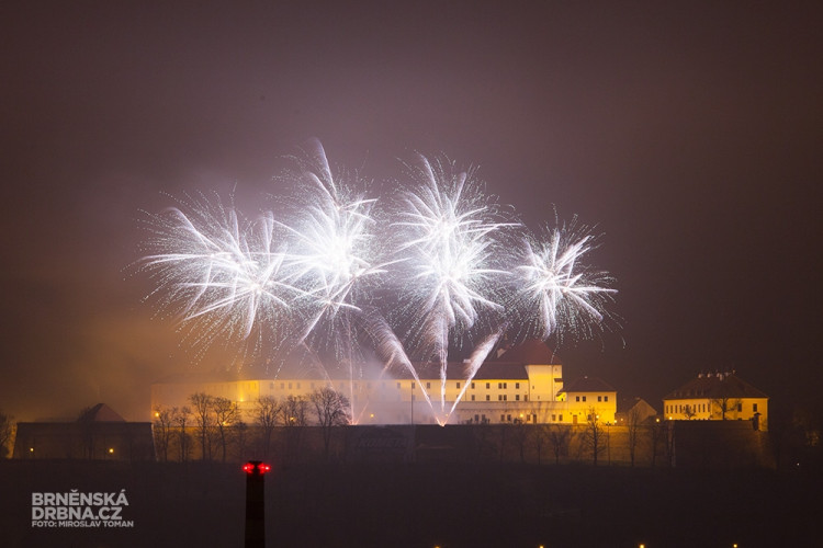 Novoroční ohňostroj v Brně, hrad Špilberk. Foto: Brněnská Drbna, Miroslav Toman