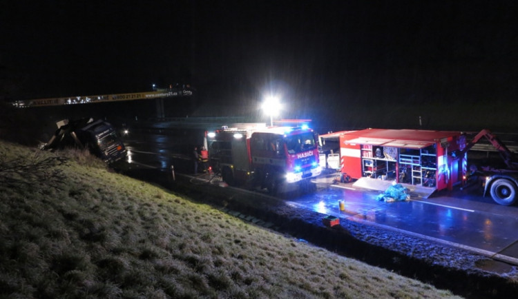 Zásah hasičů na D1, foto: HZS JMK