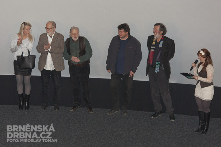 Zleva: Anna Polívková, Jano Sedal, Jiří Pecha, Robert Sedláček, Bolek Polívka, foto: Brněnská Drbna, Miroslav Toman