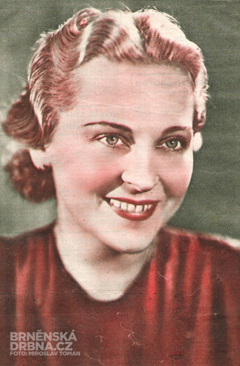 Zita Kabátová 1938, Hvězdy stříbrného plátna se sešly u Mitrovských, foto: Brněnská Drbna, Jiří Prýgl