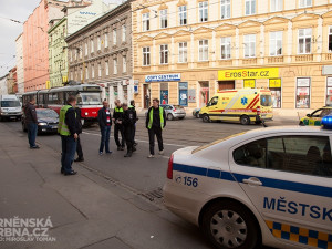 Ranní nehoda na Cejlu - muž se střetnul s tramvají, foto: Brněnská Drbna, Miroslav Toman