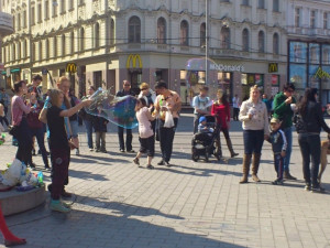 Na brněnském náměstí Svobody se sešly desítky lidí, foto: Brněnská Drbna, David Zouhar