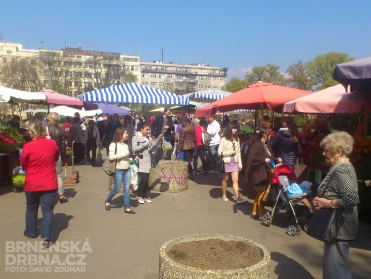 Prodejci se přesunuli na Moravské náměstí, foto: Brněnská Drbna, David Zouhar