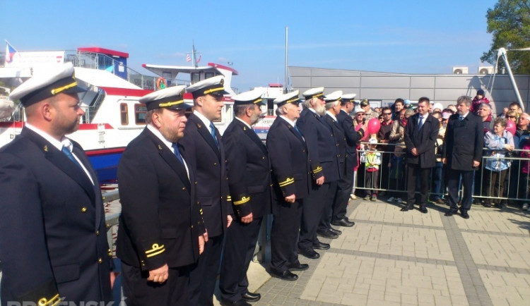 Brněnský primátor Roman Onderka popřál kapitánům hodně štěstí, foto: Brněnská Drbna, David Zouhar